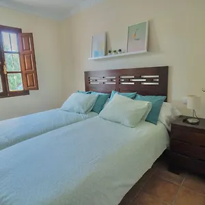 Preciosa Casa 4 Con Piscina Privada Сasa de vacaciones Estepona