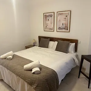 En Guadalmina Primera Linea De Campo De Golf Cartujanos Apartamento Marbella